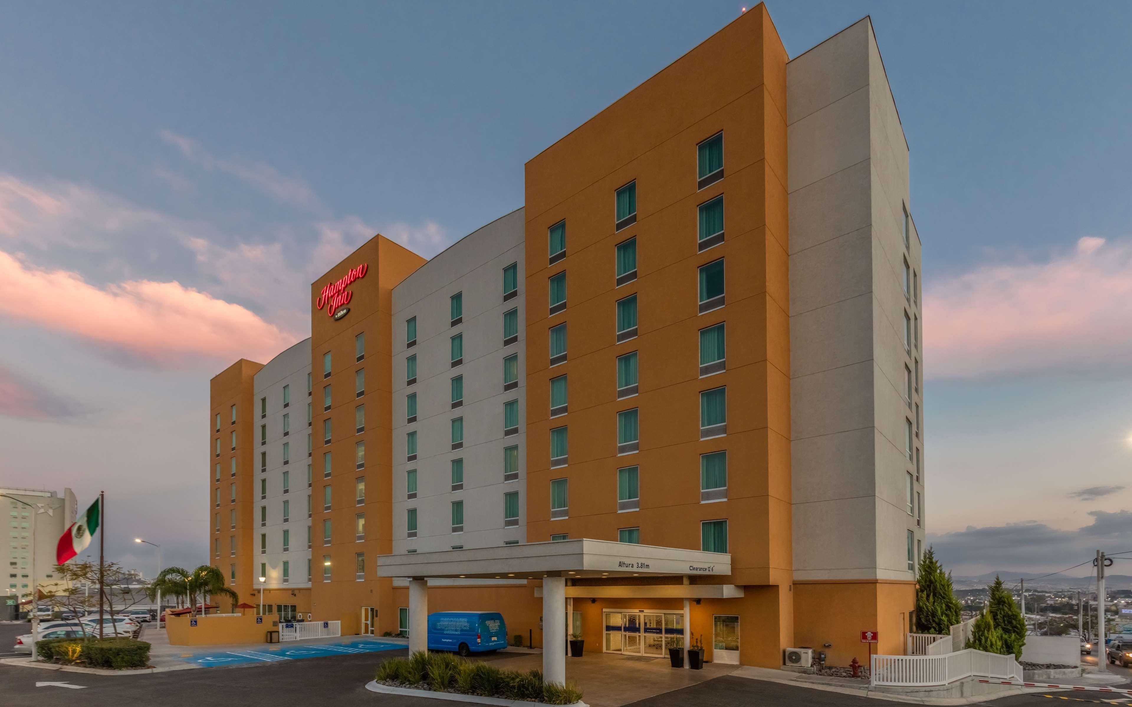 Hotel Hampton By Hilton Queretaro Tecnologico Exteriér fotografie