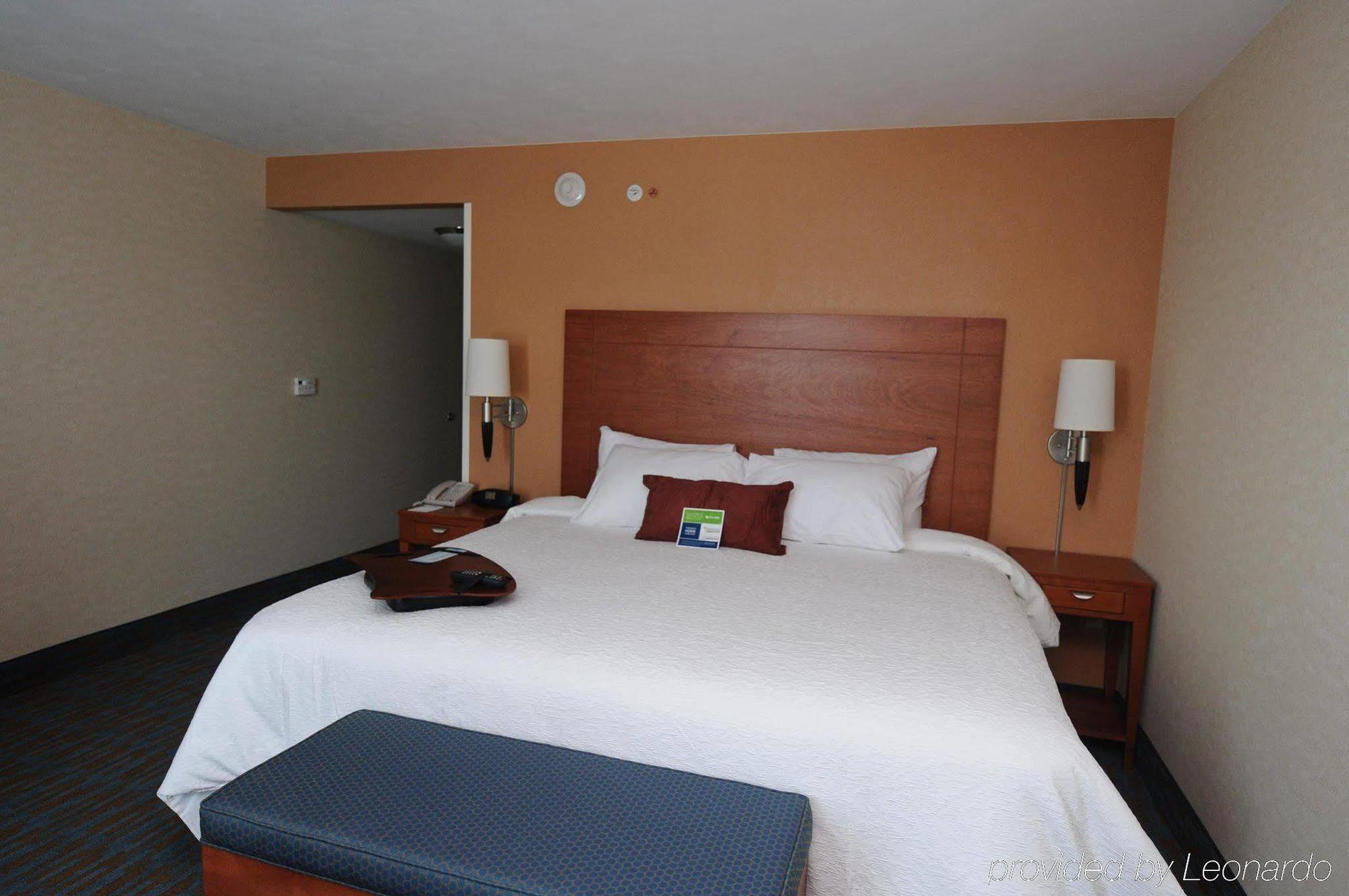 Hotel Hampton By Hilton Queretaro Tecnologico Pokoj fotografie