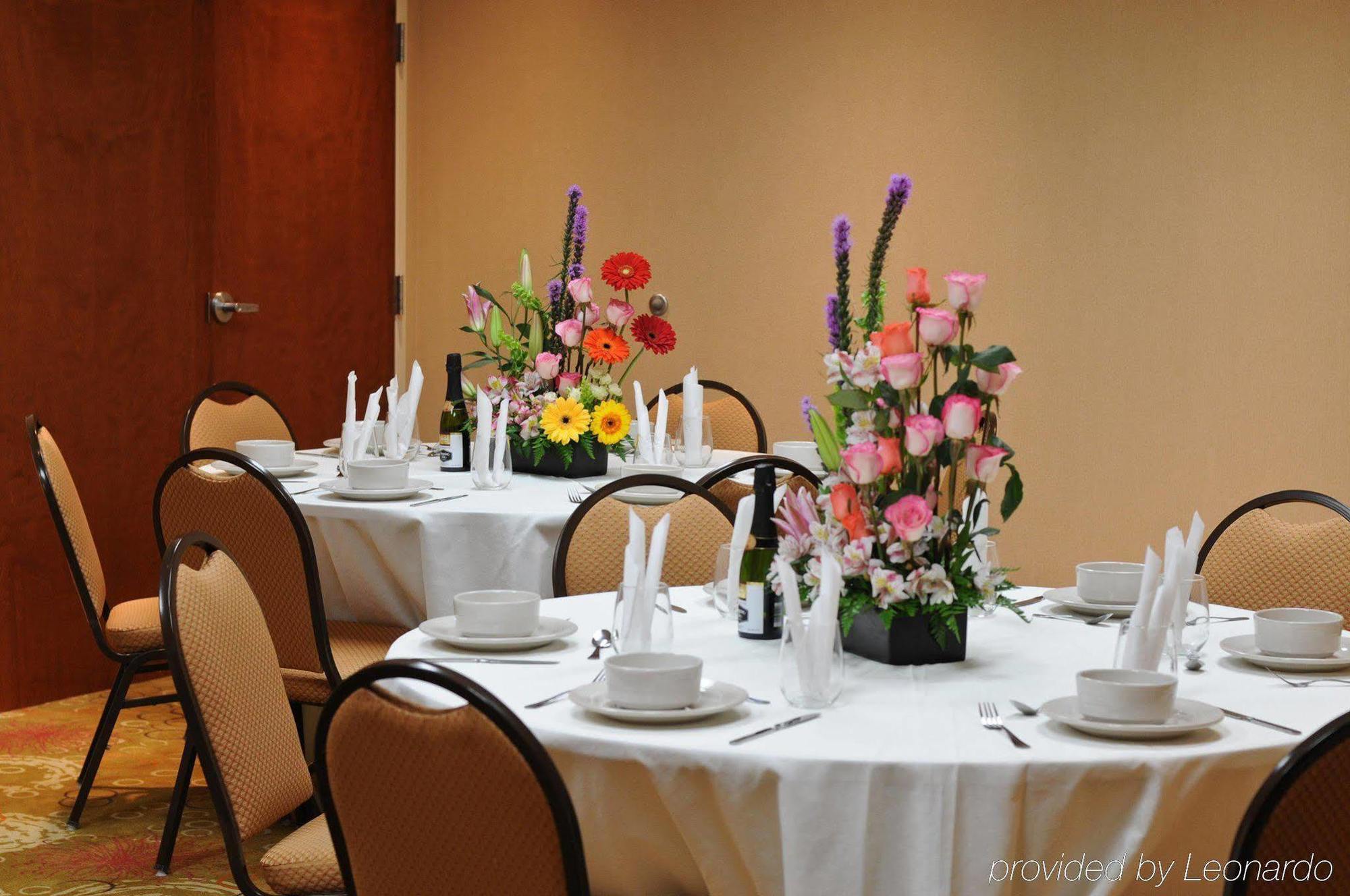 Hotel Hampton By Hilton Queretaro Tecnologico Restaurace fotografie