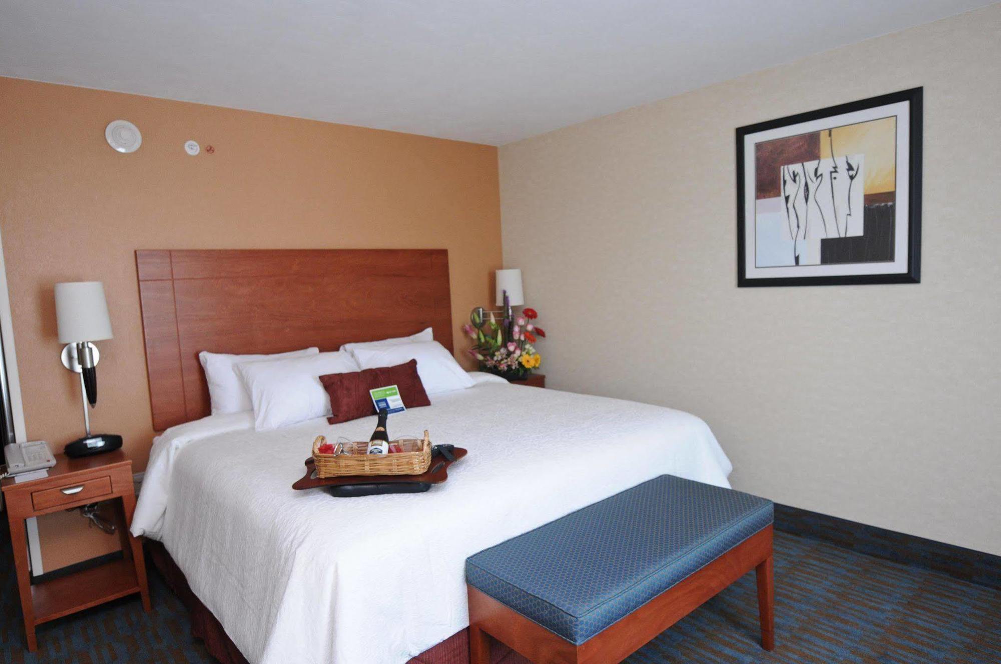 Hotel Hampton By Hilton Queretaro Tecnologico Exteriér fotografie